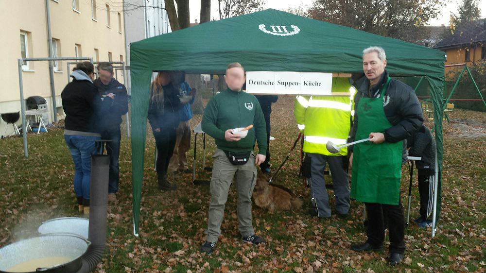 Ob einfaches Mitglied oder Parteivorsitzender, niemand legt die Hände in den Schoß.